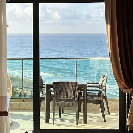 Amazing Sea View, 8th Floor, Panoramic Sea View Апартаменты *